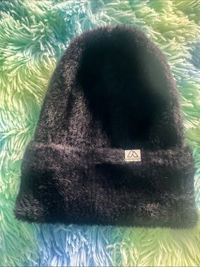 Alpine Design Black Faux Fur Kids Beanie